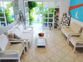 Angelos Suites
