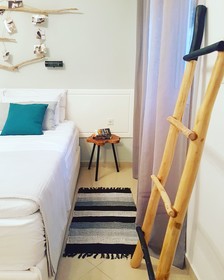Angelos Suites