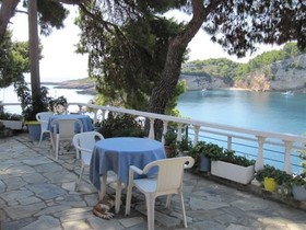 Kavos Hotel