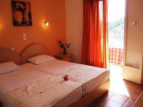 Kavos Hotel