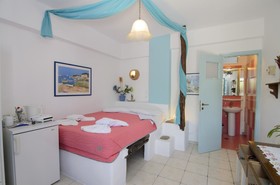 Evi's Studios Tholaria