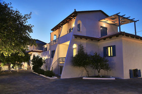 Aelia Apartments