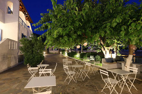 Aelia Apartments