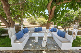 Aelia Apartments