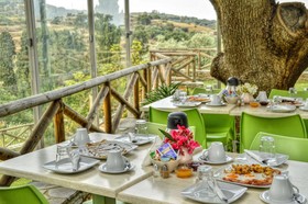 Iro Suites
