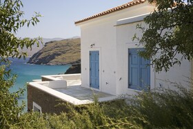 Seaside luxury villa by VillaRentalsgr
