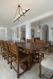Seaside luxury villa by VillaRentalsgr