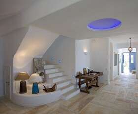Seaside luxury villa by VillaRentalsgr