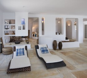 Seaside luxury villa by VillaRentalsgr