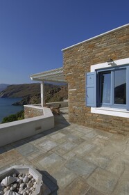 Seaside luxury villa by VillaRentalsgr