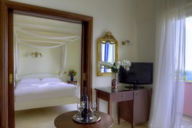Aneroussa Beach Hotel
