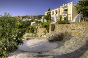 Aneroussa Beach Hotel