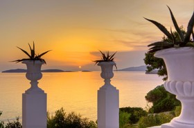 Aneroussa Beach Hotel