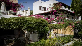 Villa Arni