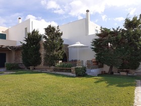 Andros 4 All Seasons Villas & Suites