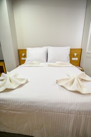 A-13 Belle Athenes - Luxury Rooms at Monastiraki Railway Station