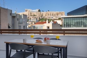 Acropolis Golden Suites by GHH