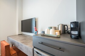 Aeiphoria Suites & Rooms