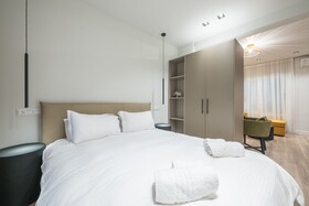 Aeiphoria Suites & Rooms