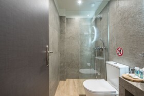 Aeiphoria Suites & Rooms