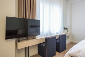 Aeiphoria Suites & Rooms