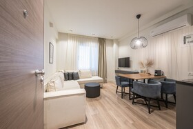 Aeiphoria Suites & Rooms