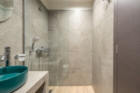 Aeiphoria Suites & Rooms