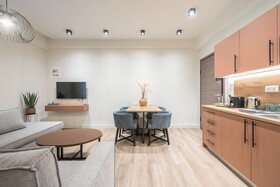 Aeiphoria Suites & Rooms