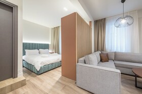 Aeiphoria Suites & Rooms