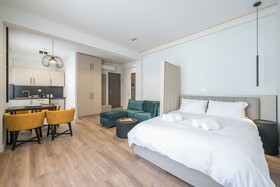 Aeiphoria Suites & Rooms