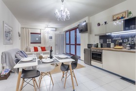 A Gift In The Heart Of Monastiraki