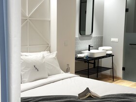 Aionion Residences by K&K