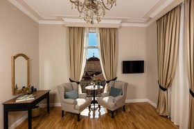 Athens Mansion Luxury Suites