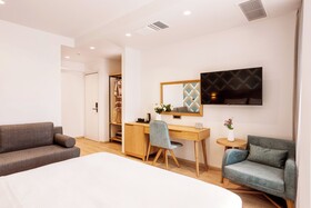 Days City Suites