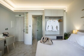 Green Suites Hotel