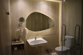 Green Suites Hotel