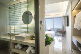 Green Suites Hotel