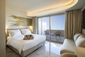 Green Suites Hotel