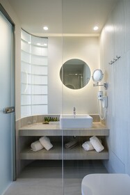 Green Suites Hotel
