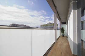 Meni Hotel