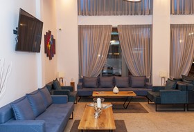 Meni Hotel