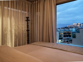 Monastik Living In Athina