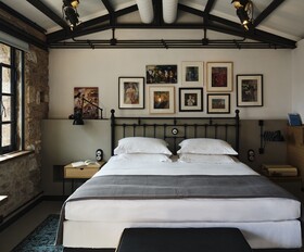 Not Hotel