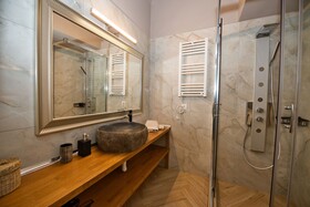 Rastoni Athens Suites Tsatsou Street