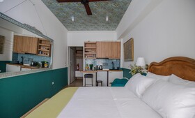 Rastoni Athens Suites Tsatsou Street