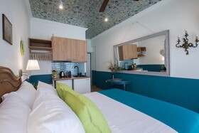Rastoni Athens Suites Tsatsou Street
