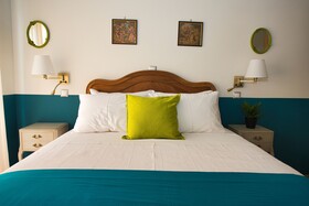 Rastoni Athens Suites Tsatsou Street