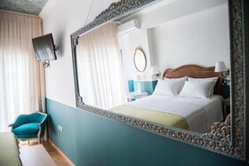 Rastoni Athens Suites Tsatsou Street