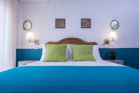 Rastoni Athens Suites Tsatsou Street