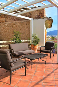 Themelio Boutique Suite
